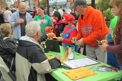 sign up to light town Christmas tree